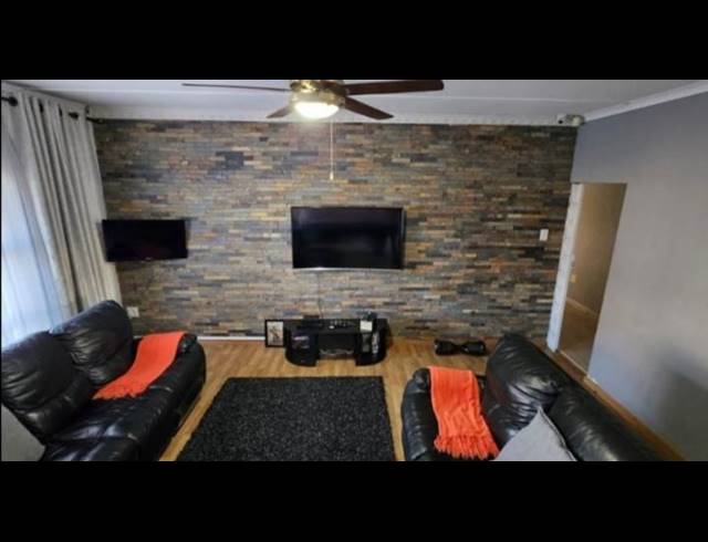 3 BEDROOM HOUSE FOR SALE IN ARBORETUM